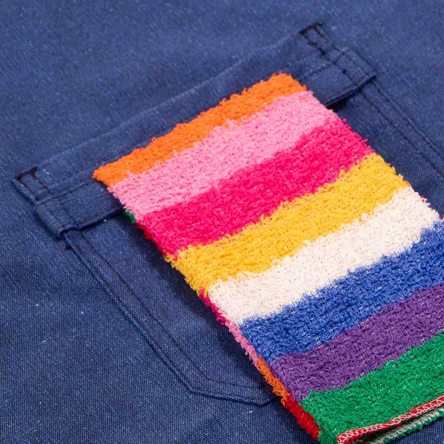 Morada apron towel slot detail